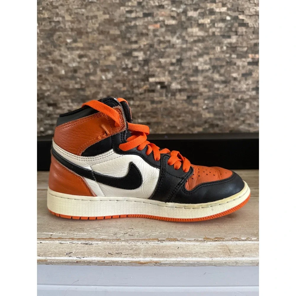 Nike Air Jordan 1 Retro High OG Shattered Backboard Starfish Black 555088-113 5Y